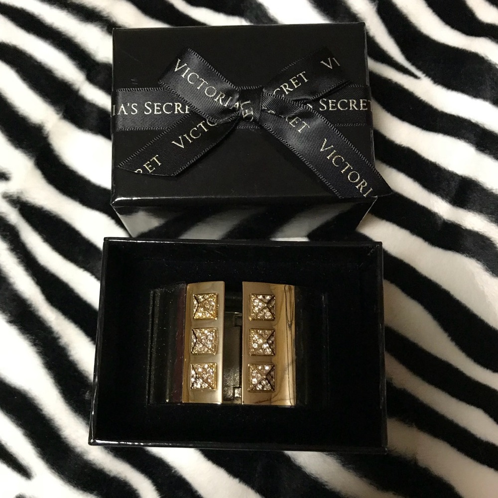 Victoria’s Secret Bangle bracelet